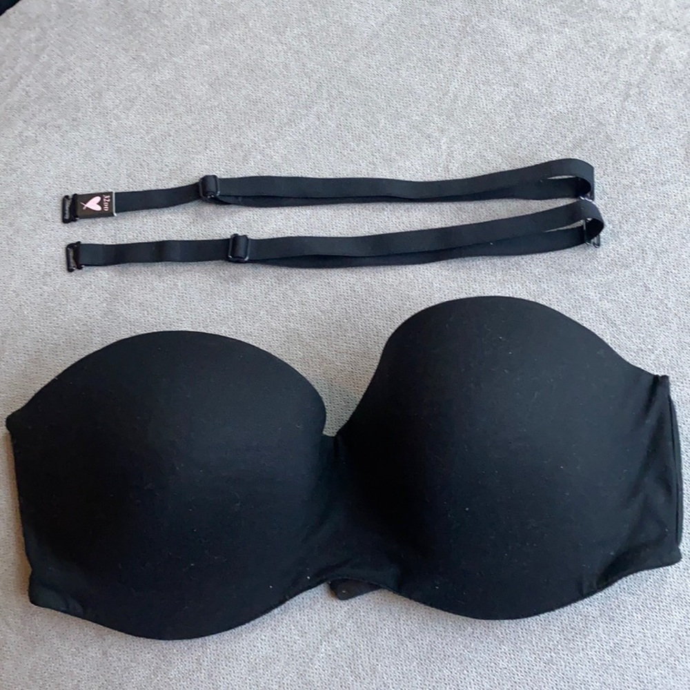 Victoria Secret Strapless Bra - Black 32DD